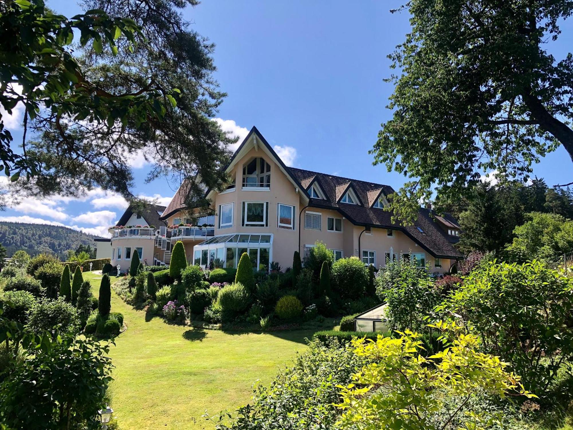 Sunside Ferien Wellness Oase Hotel Apartment'S Schwarzwald Am Schluchsee Buitenkant foto